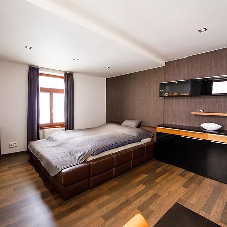 Aplend City Apartments Na Vrsku Μπρατισλάβα Εξωτερικό φωτογραφία