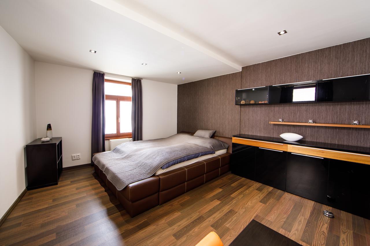 Aplend City Apartments Na Vrsku Μπρατισλάβα Εξωτερικό φωτογραφία